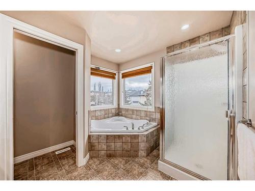 95 Kincora Drive Nw, Calgary, AB - Indoor Photo Showing Bathroom