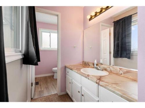 51 Falwood Place Ne, Calgary, AB - Indoor Photo Showing Bathroom