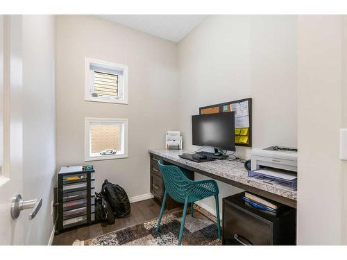 14 Walden Grove Se, Calgary, AB - Indoor Photo Showing Office