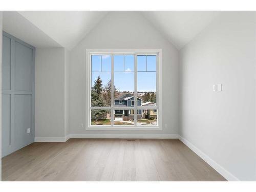 4615 70 Street Nw, Calgary, AB - Indoor Photo Showing Other Room