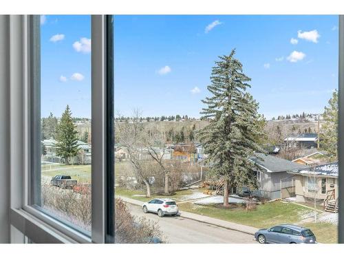 4615 70 Street Nw, Calgary, AB -  With View