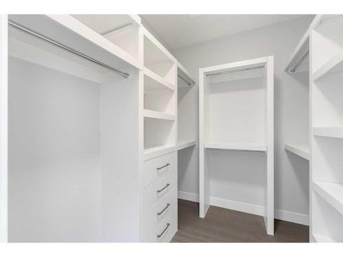 4615 70 Street Nw, Calgary, AB - Indoor With Storage