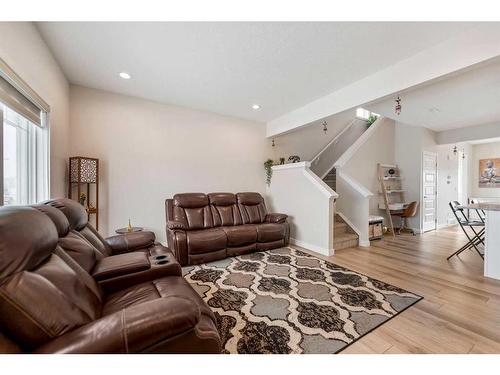 344 Bayview Street Sw, Airdrie, AB - Indoor Photo Showing Living Room