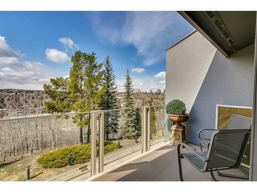 15-3203 Rideau Place Sw, Calgary, AB - Outdoor With Exterior