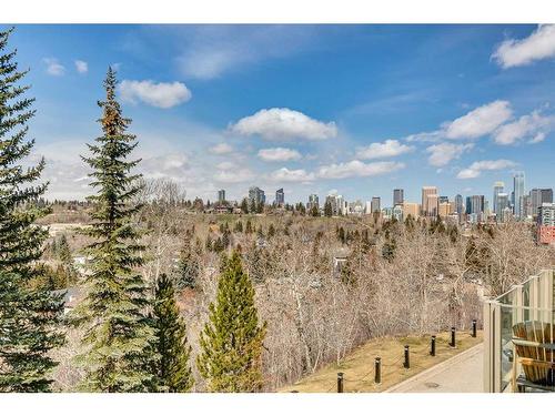 15-3203 Rideau Place Sw, Calgary, AB - Outdoor With View