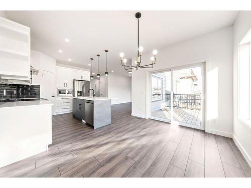 12 Lakewood Circle, Strathmore, AB - Indoor Photo Showing Kitchen