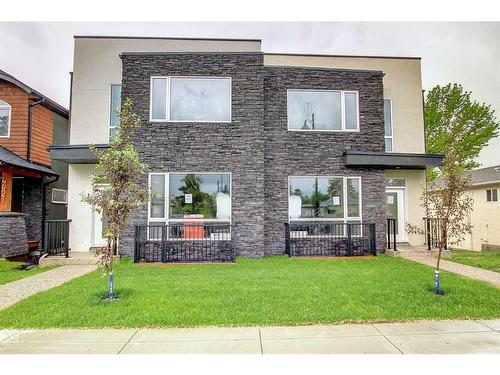 4423 Bowness Road Nw, Calgary, AB - Outdoor With Deck Patio Veranda