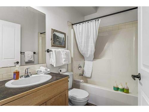 102-101 Montane Road, Canmore, AB - Indoor Photo Showing Bathroom