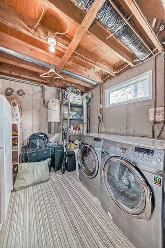 3816 Dover Ridge Drive Se, Calgary, AB - Indoor Photo Showing Laundry Room