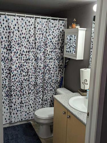 406-1111 6 Avenue Sw, Calgary, AB - Indoor Photo Showing Bathroom