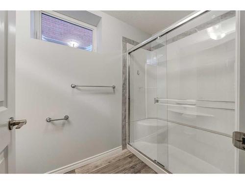 43 Prominence Path Sw, Calgary, AB - Indoor Photo Showing Bathroom
