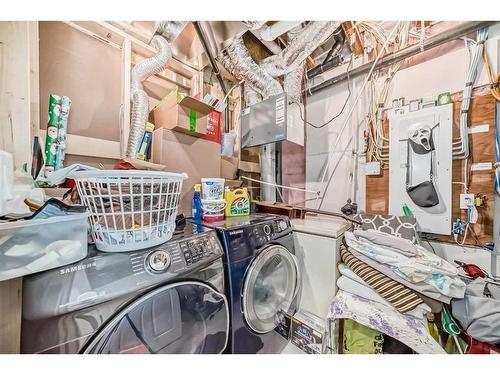 174 Dawson Harbour Rise, Chestermere, AB - Indoor Photo Showing Laundry Room