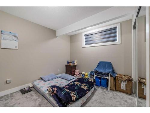 255 Baywater Way Sw, Airdrie, AB - Indoor Photo Showing Bedroom
