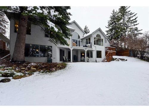 409 Wildwood Drive Sw, Calgary, AB - Outdoor With Facade