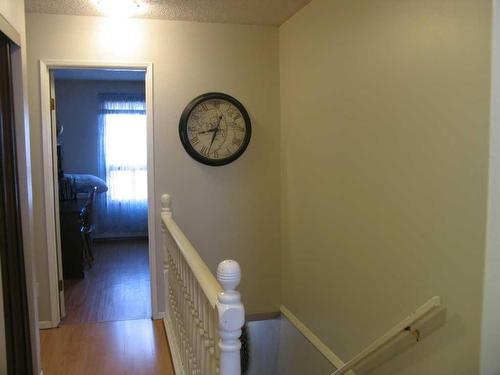 424 Templeview Drive Ne, Calgary, AB - Indoor Photo Showing Other Room