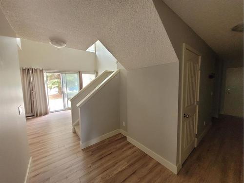 7-118 Village Heights Sw, Calgary, AB - Indoor Photo Showing Other Room