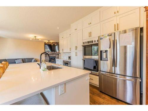 130 Topaz Gate, Chestermere, AB - Indoor Photo Showing Kitchen With Stainless Steel Kitchen