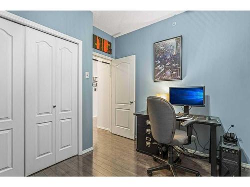 409-300 Palliser Lane, Canmore, AB - Indoor Photo Showing Office