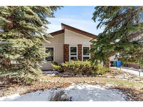 103 Silvergrove Place Nw, Calgary, AB - Outdoor