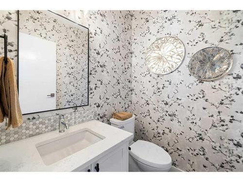 130 Norford Common Nw, Calgary, AB - Indoor Photo Showing Bathroom