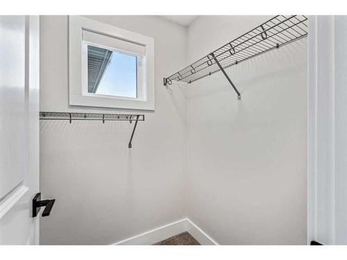 66 Aspen Summit Close Sw, Calgary, AB - Indoor Photo Showing Bathroom