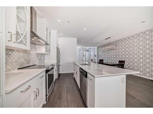 111 Livingston Avenue Ne, Calgary, AB - Indoor Photo Showing Kitchen With Upgraded Kitchen