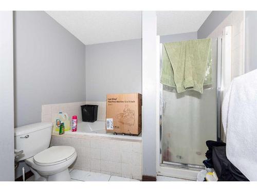 222 Saddlebrook Way Ne, Calgary, AB - Indoor Photo Showing Bathroom