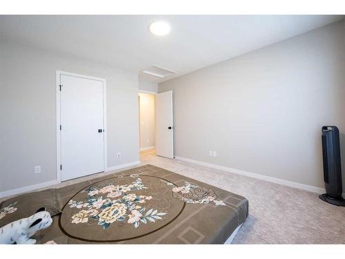 122 Magnolia Court Se, Calgary, AB - Indoor Photo Showing Other Room
