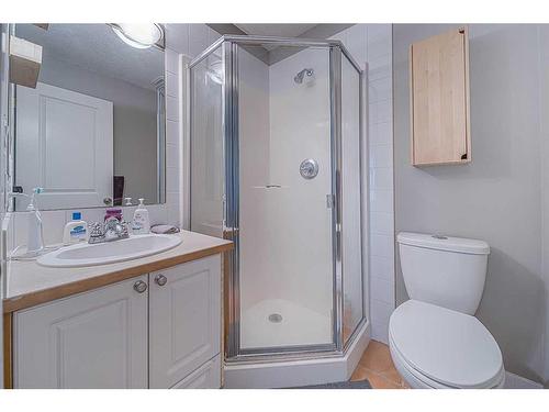 309-1540 17 Avenue Sw, Calgary, AB - Indoor Photo Showing Bathroom