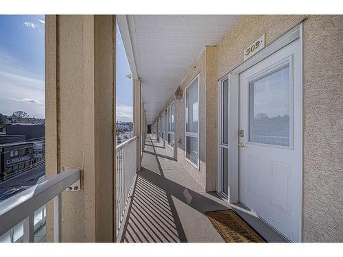 309-1540 17 Avenue Sw, Calgary, AB -  Photo Showing Other Room