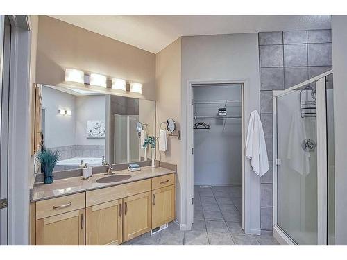 135 Everglade Way Sw, Calgary, AB - Indoor Photo Showing Bathroom