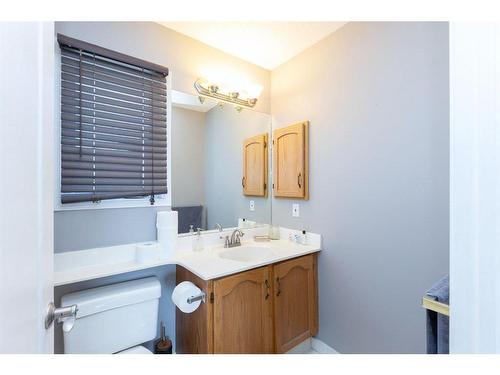 121 Sierra Morena Close Sw, Calgary, AB - Indoor Photo Showing Bathroom