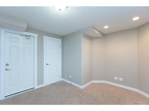 121 Sierra Morena Close Sw, Calgary, AB - Indoor Photo Showing Other Room