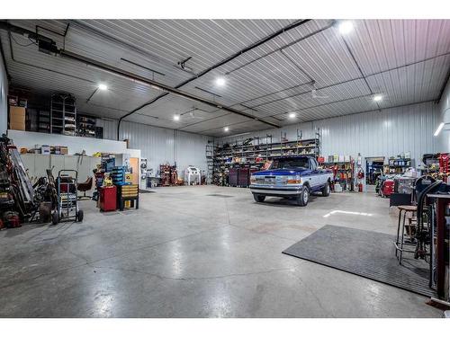 80131 434 Avenue West, Rural Foothills County, AB - Indoor Photo Showing Garage