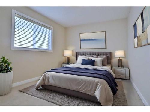 78 Royal Ridge Mount Nw, Calgary, AB - Indoor Photo Showing Bedroom