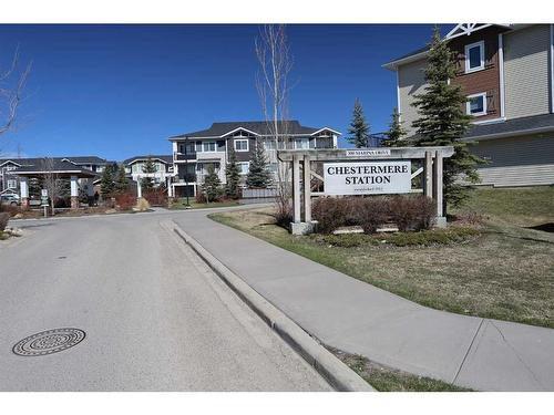 65-300 Marina Drive, Chestermere, AB - Outdoor With Facade