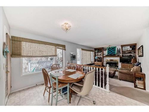 1603 St Andrews Place Nw, Calgary, AB - Indoor Photo Showing Dining Room