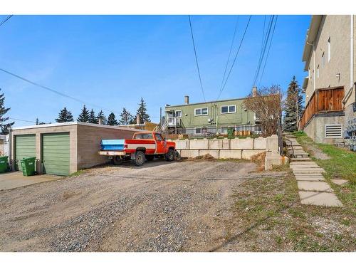 4724 Stanley Road Sw, Calgary, AB - Outdoor