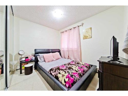 C301-4455 Greenview Drive Ne, Calgary, AB - Indoor Photo Showing Bedroom