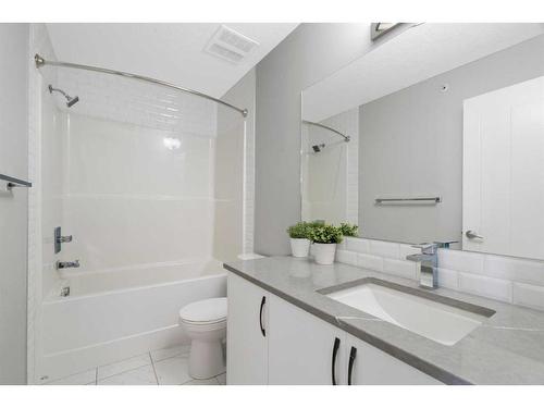 421-4350 Seton Drive Se, Calgary, AB - Indoor Photo Showing Bathroom