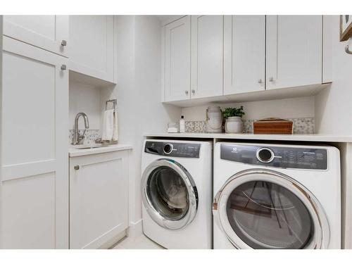 1701-1234 5 Avenue Nw, Calgary, AB - Indoor Photo Showing Laundry Room