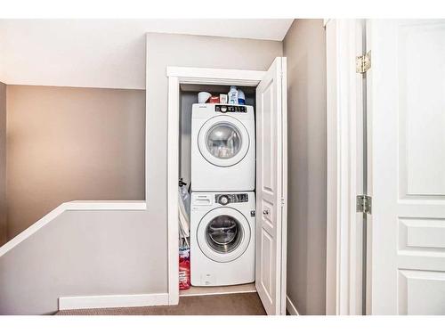 377 Mckenzie Towne Gate Se, Calgary, AB - Indoor Photo Showing Laundry Room
