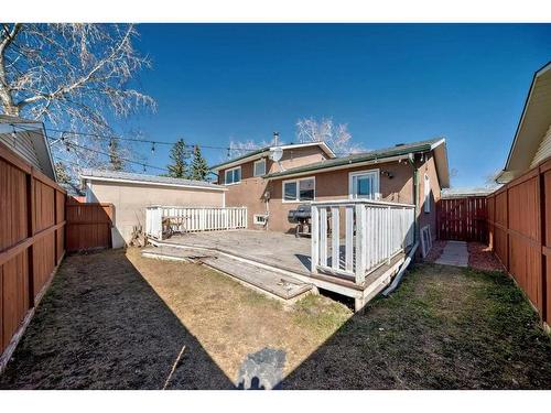 195 Pinecliff Way Ne, Calgary, AB - Outdoor With Deck Patio Veranda With Exterior