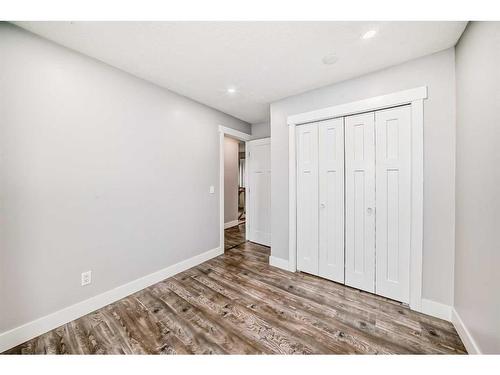 65 Millrise Lane Sw, Calgary, AB - Indoor Photo Showing Other Room