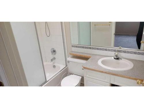 90 Arbour Stone Crescent Nw, Calgary, AB - Indoor Photo Showing Bathroom