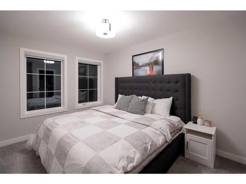112 Carringsby Manor Nw, Calgary, AB - Indoor Photo Showing Bedroom