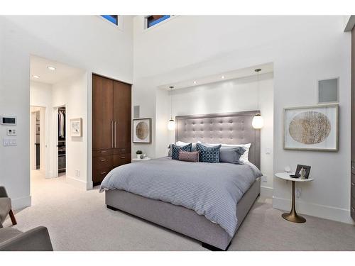 3925 15A Street Sw, Calgary, AB - Indoor Photo Showing Bedroom