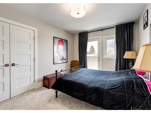 4623 Norquay Drive Nw, Calgary, AB - Indoor Photo Showing Bedroom