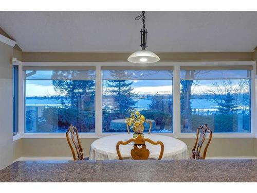 305 East Chestermere Drive, Chestermere, AB - Indoor Photo Showing Dining Room