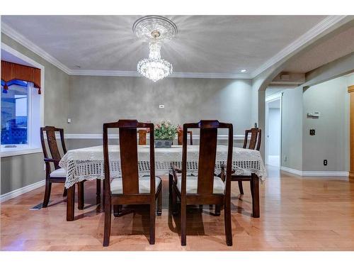 305 East Chestermere Drive, Chestermere, AB - Indoor Photo Showing Dining Room